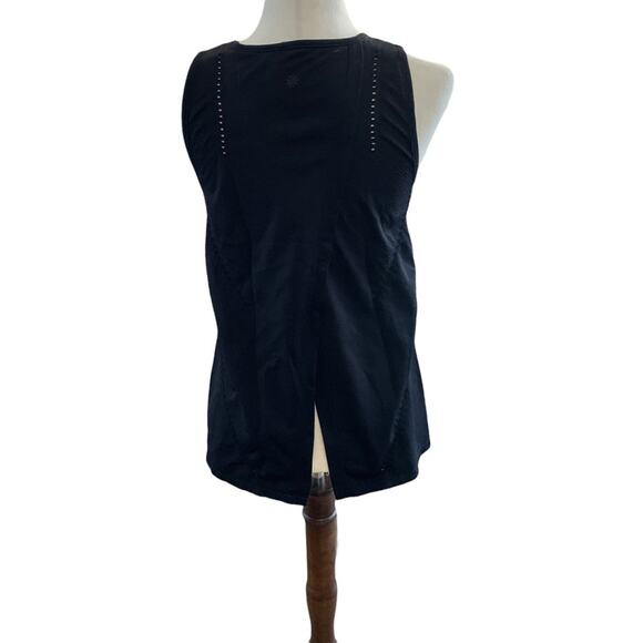 ATHLETICA sports top. Split in back. Size by measurements. Size M - Picture 5 of 8